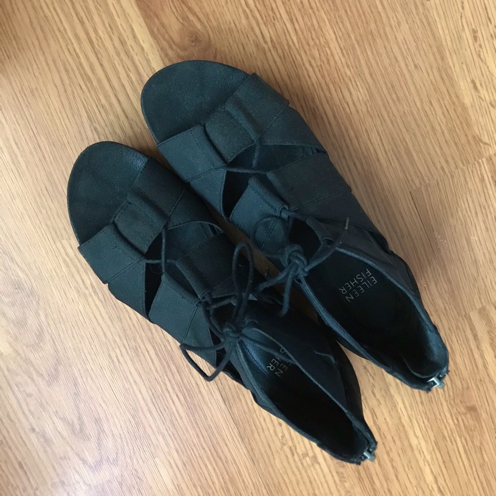 Eileen Fisher Link Lace Up Flat Sandal 7